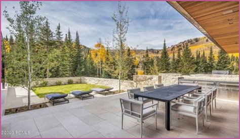 

Russell Weiner Net Worth, Yacht, House, and Rockstar 
